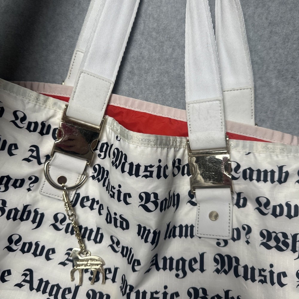 LeSportsac Gwen Stefani L.A.M.B y2k High capacity Tote Bag White/Gold W/ Charm - Picture 11 of 14